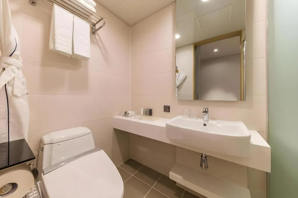 Days Hotel & Suites By Wyndham Incheon Airport South Korea
