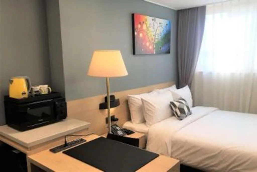 Days Hotel & Suites By Wyndham Incheon Airport